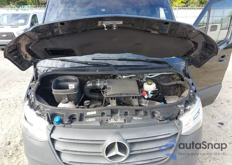 2022 Mercedes-Benz Sprinter 2500 z USA, uszkodzony, nr VIN W1Y4ECHY2NT110239